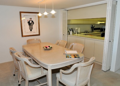 dining room seats six