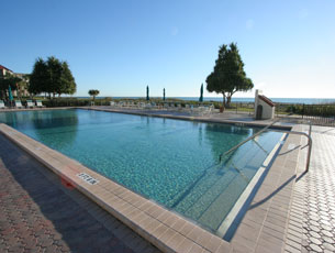 Community pool