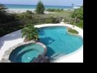 Private pool & hot tub