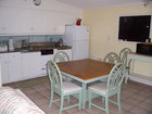 Kitchen & dining area