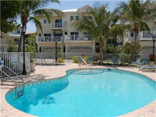 Communal Outdoor Pool Communal Outdoor Pool