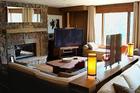Spacious living space w/spactacular views!