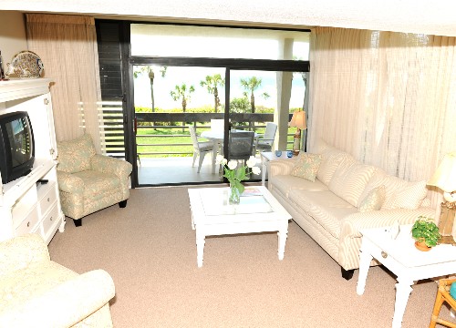 Longboat Key rental condominium with private balcony Longboat Key rental condominium with private balcony
