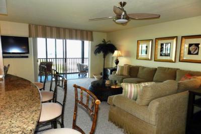 Nicely appointed Longboat rental Nicely appointed Longboat rental